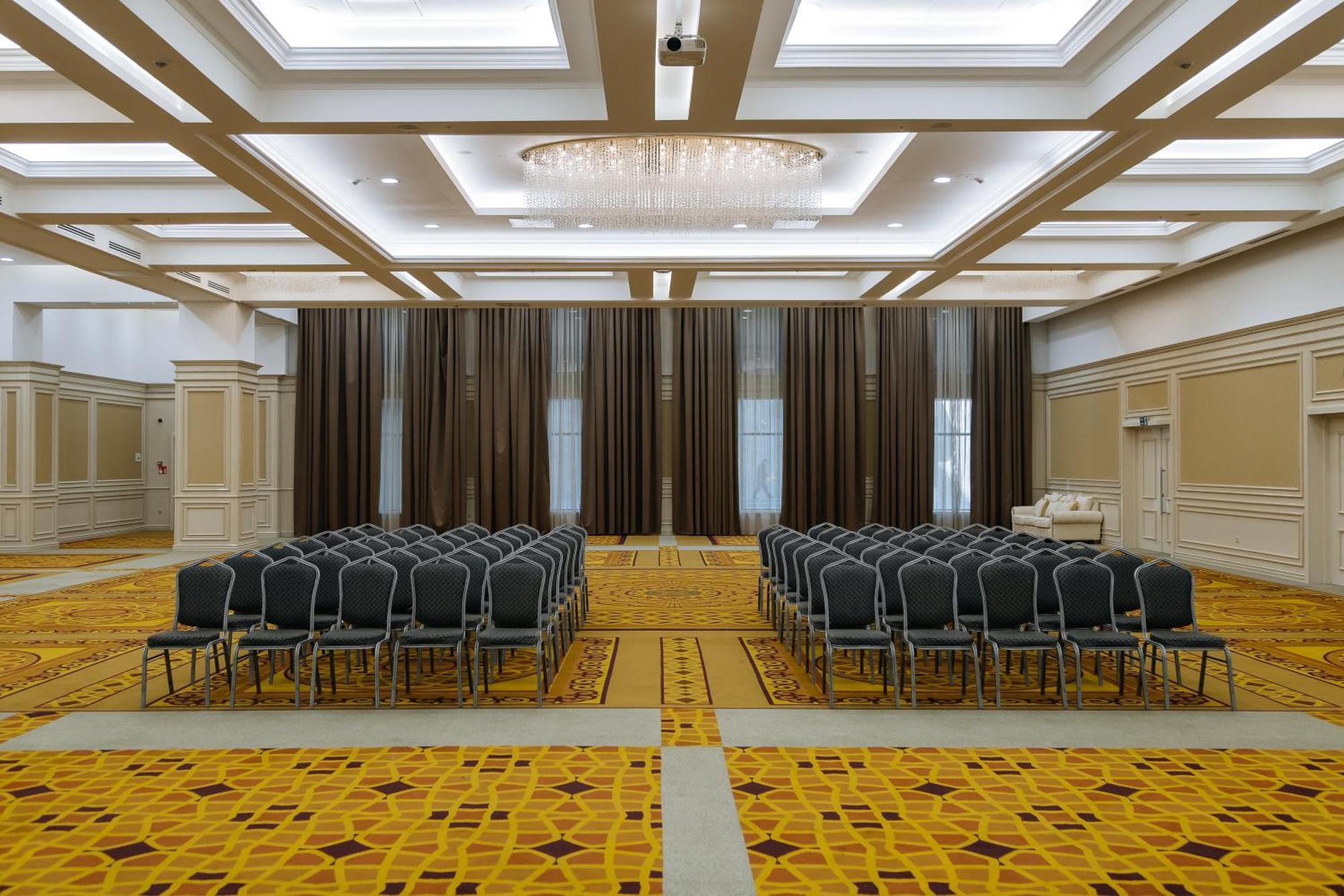Holiday Inn Aktau By Ihg Luaran gambar