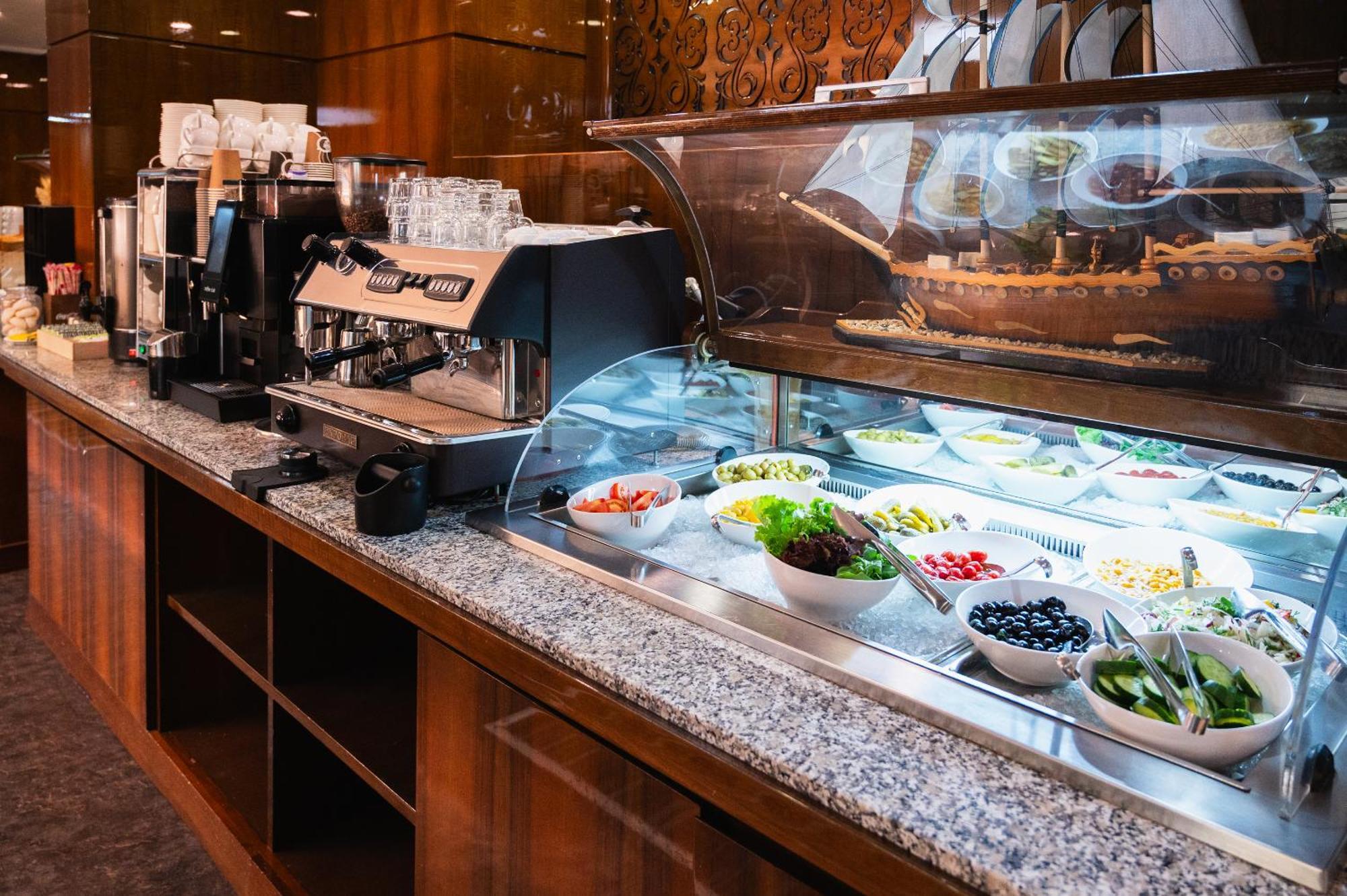 Holiday Inn Aktau By Ihg Luaran gambar