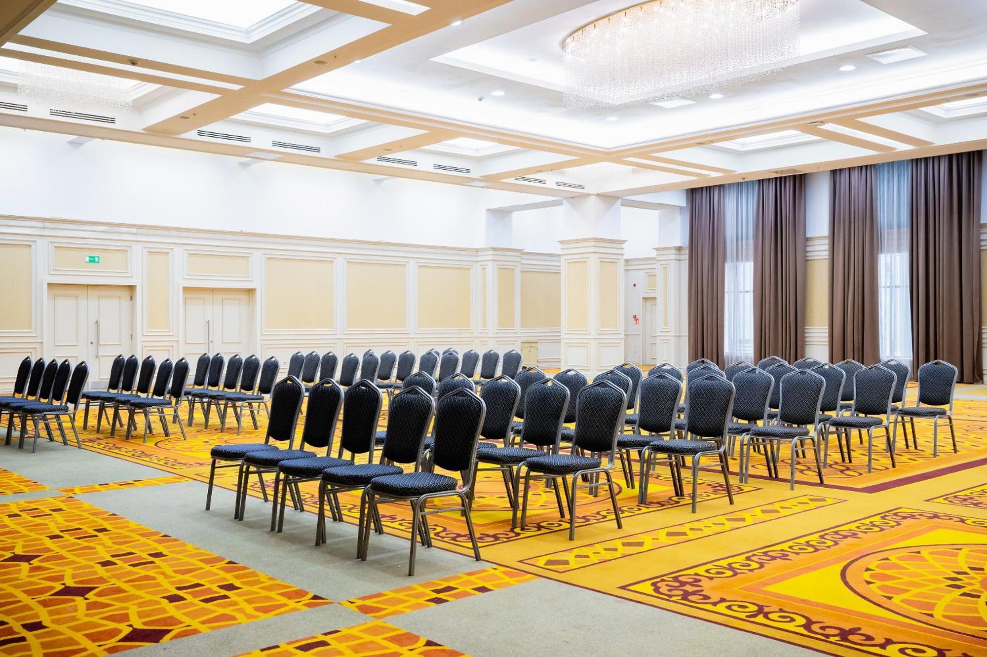 Holiday Inn Aktau By Ihg Luaran gambar